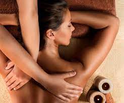What Are the Wellness Perks of a Hot Rock Massage?
